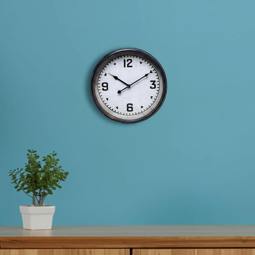 16" Circle Blue Glass Analog Wall Clock