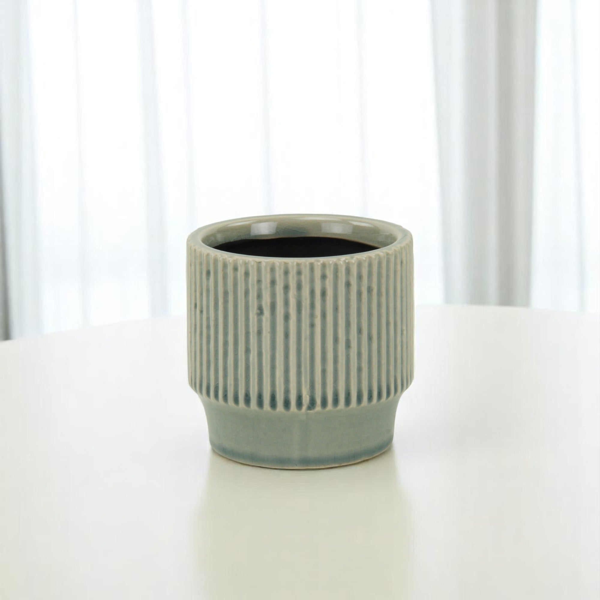 Green Ceramic 35 Ounce Striped Round Distressed Pot Planter