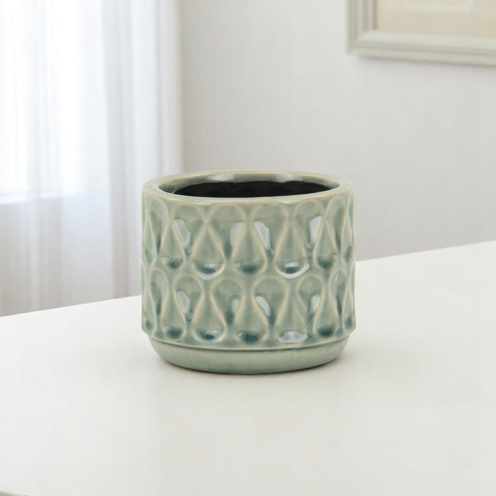 Green Ceramic 22 Ounce Geometric Round Distressed Pot Planter