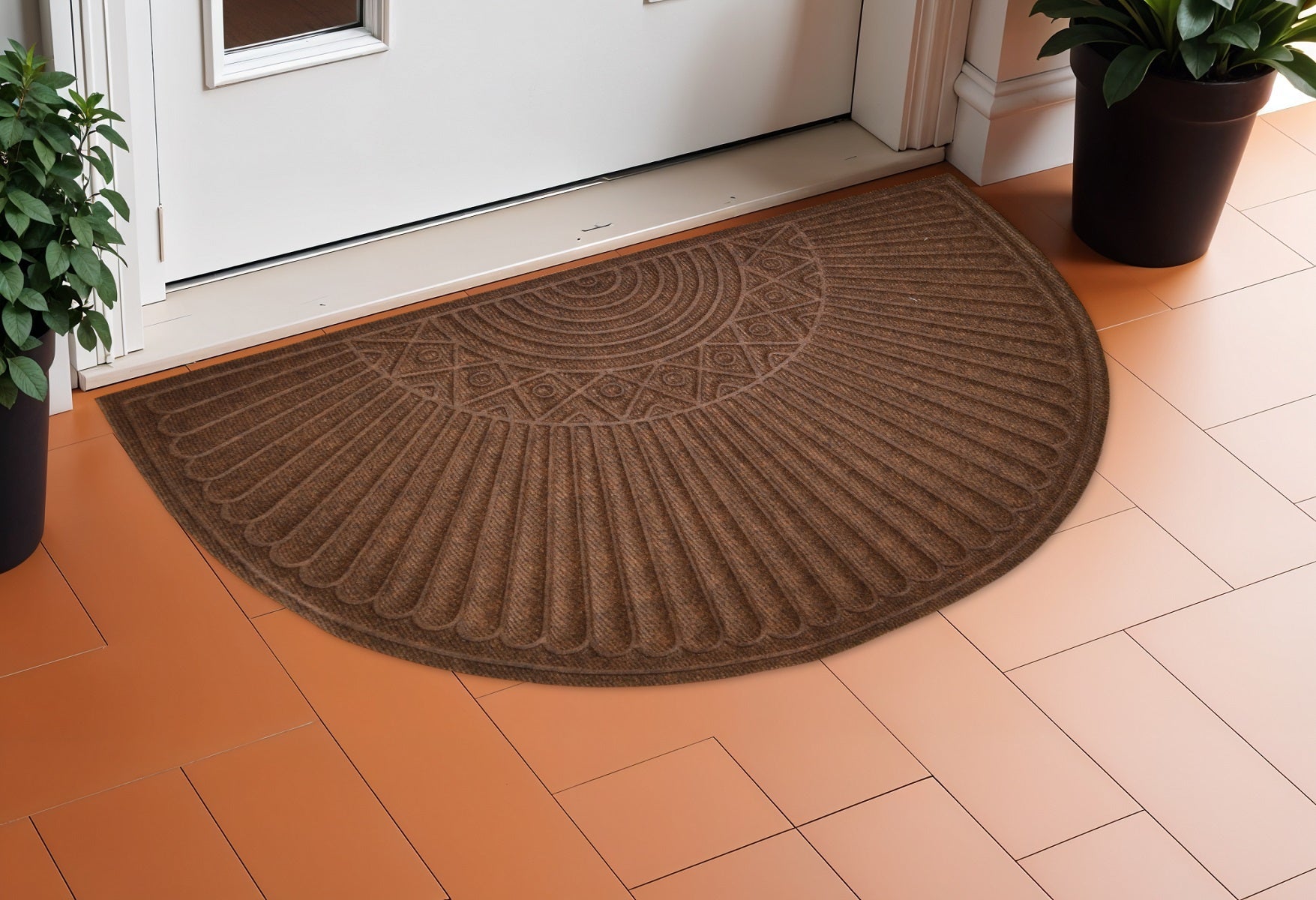 24" X 36" Brown Synthetic Fiber Abstract Outdoor Semi Circle Door Mat