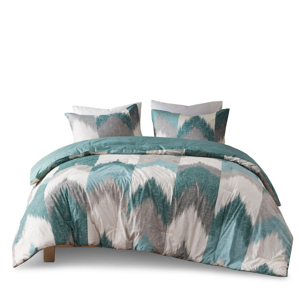 Set of Three Aqua And White Ring Stitch Polyester Sham And Comforter