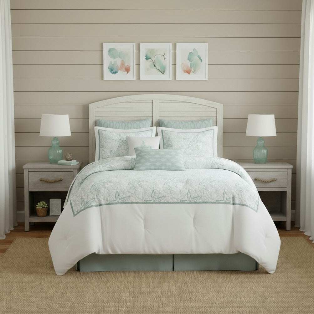 Set of Four White And Aqua Full Ring Stitch Sham And Comforter